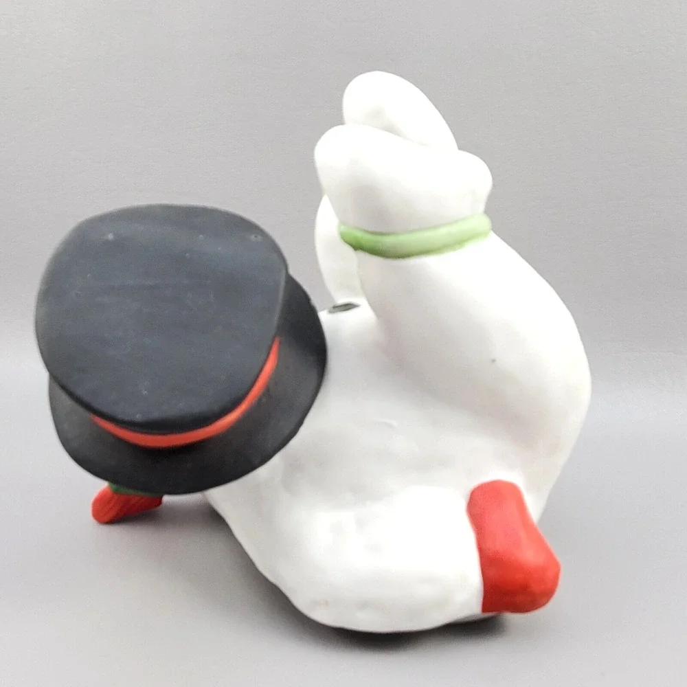 Snowman Music Box Ceramic Plays Frosty the Snowman Christmas Holiday Decor Vtg